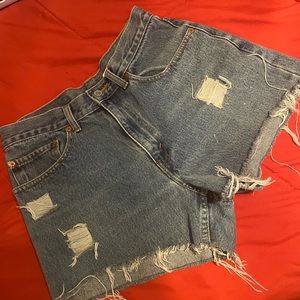 Vintage Levi’s shorts